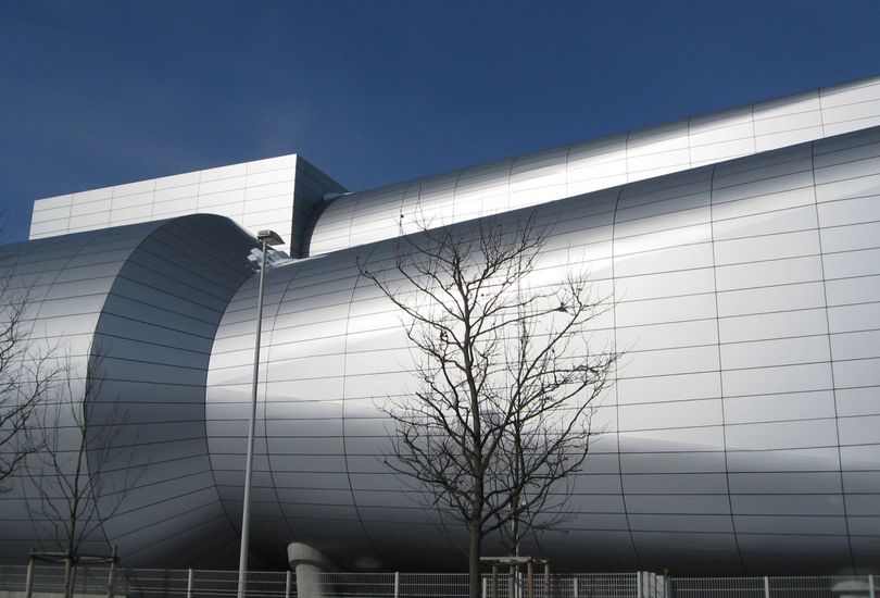 wind tunnel, BMW, Munich, foil roof, Roof-PIN, elevated on concrete
