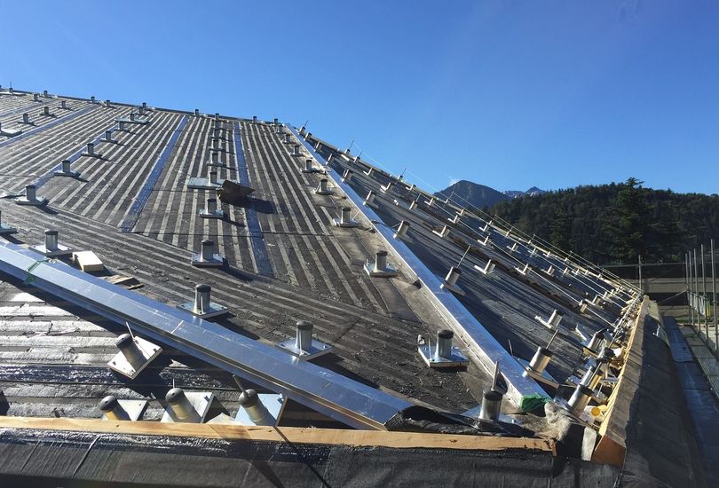 Tennishalle, Bürgenstock, Schweiz, Bitumen, Roof-PIN, aufgeständert